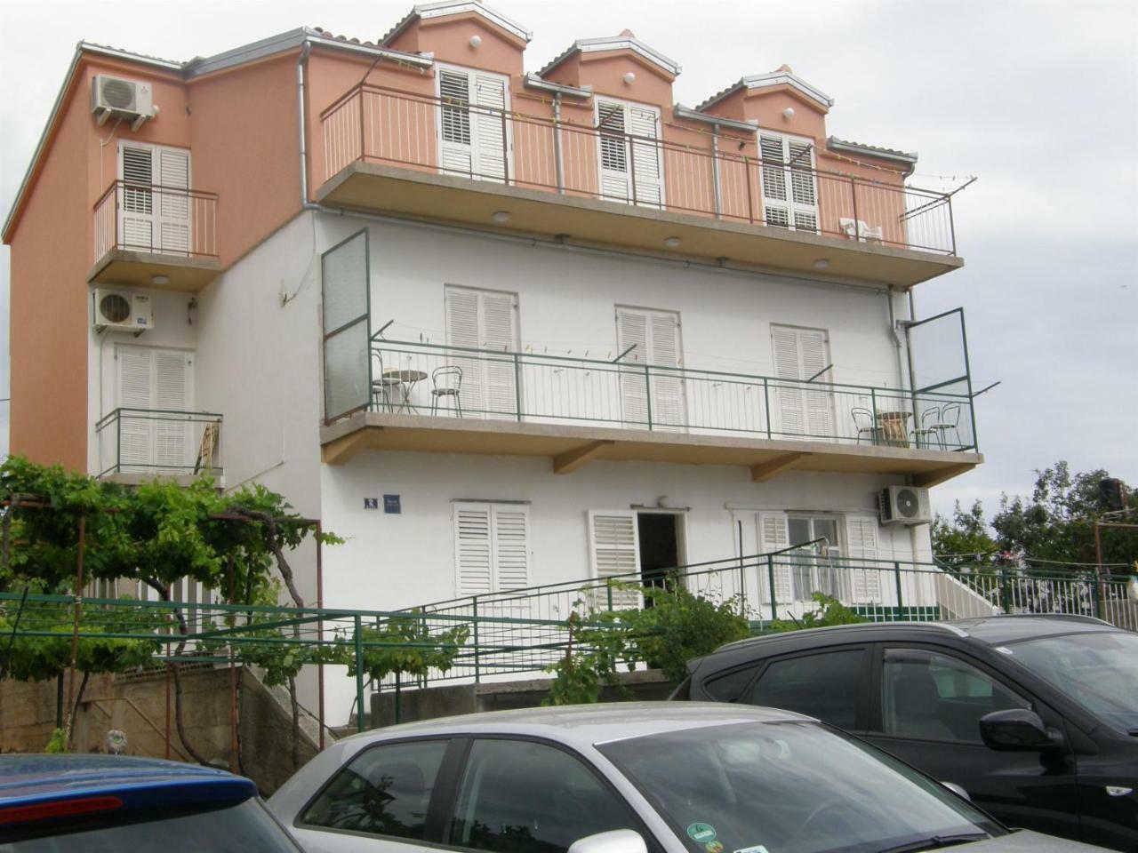Apartment Josko Примоштен Экстерьер фото